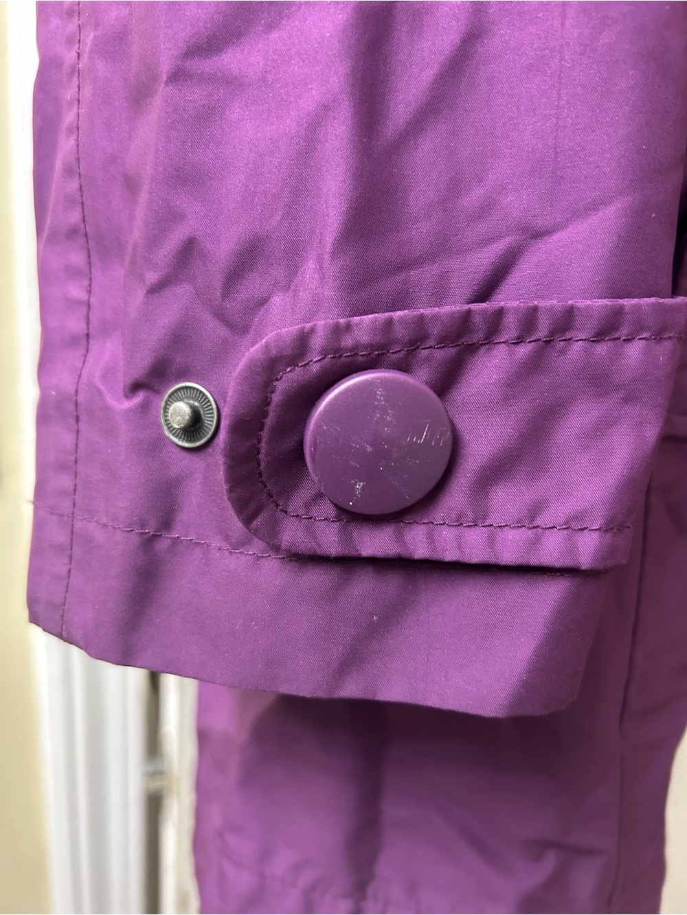 LL Bean Purple Women's Lightweight Rain Jacket size large - Picture 8 of 13
